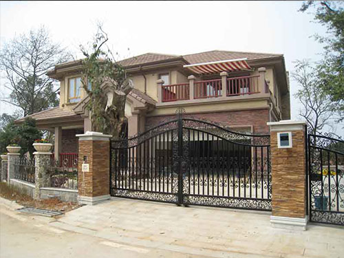 别墅车库门自动感应系统